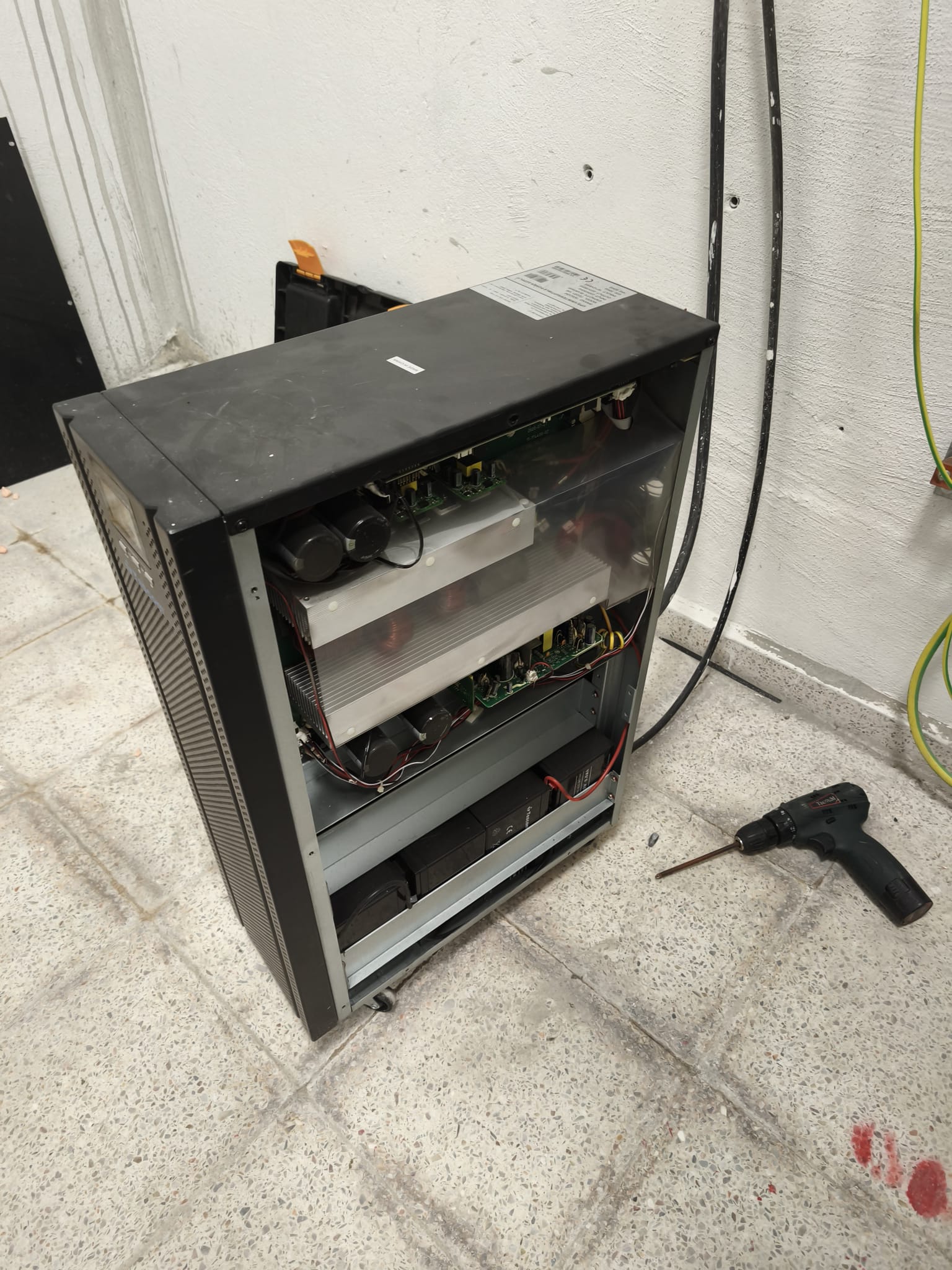 UPS bakımı — GDK Elektrik